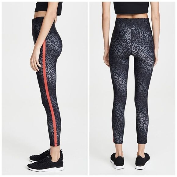 All Access Audio Leggings Snow Leopard Multi - Picture 2 of 8